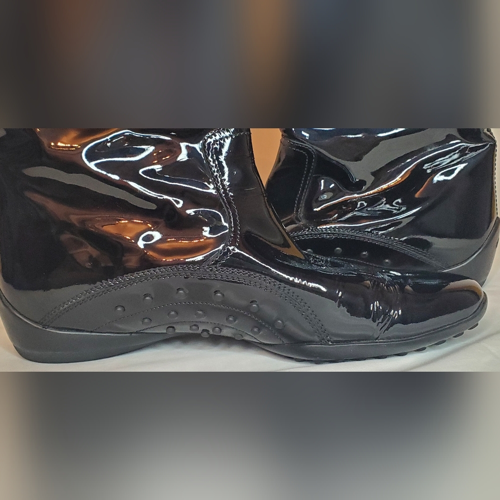 Tod's -Size 10 1/2  -Black Patent Leather Boots - Picture 6 of 12